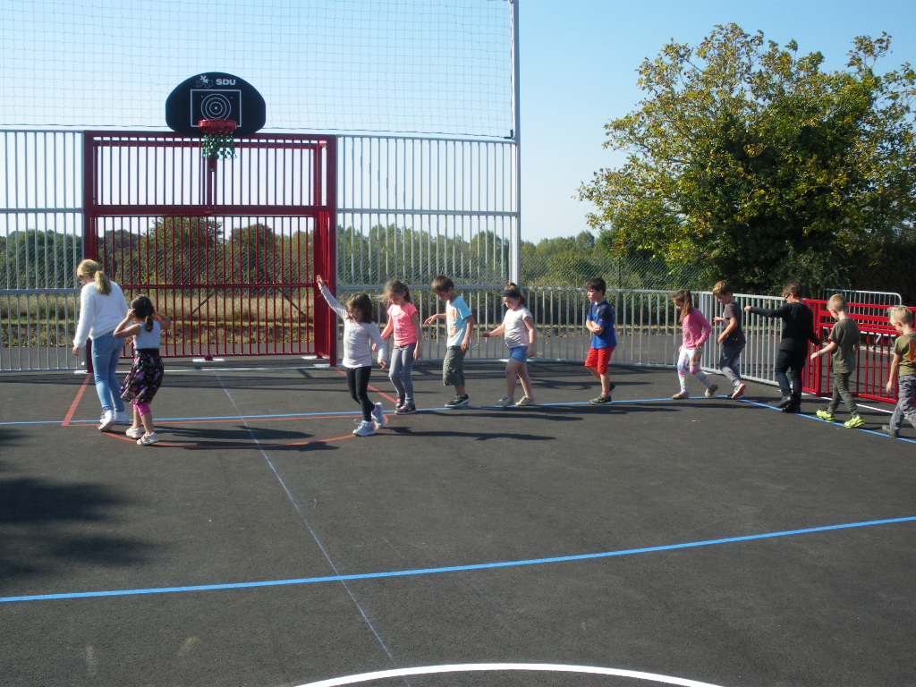 photo city stade et les enfants